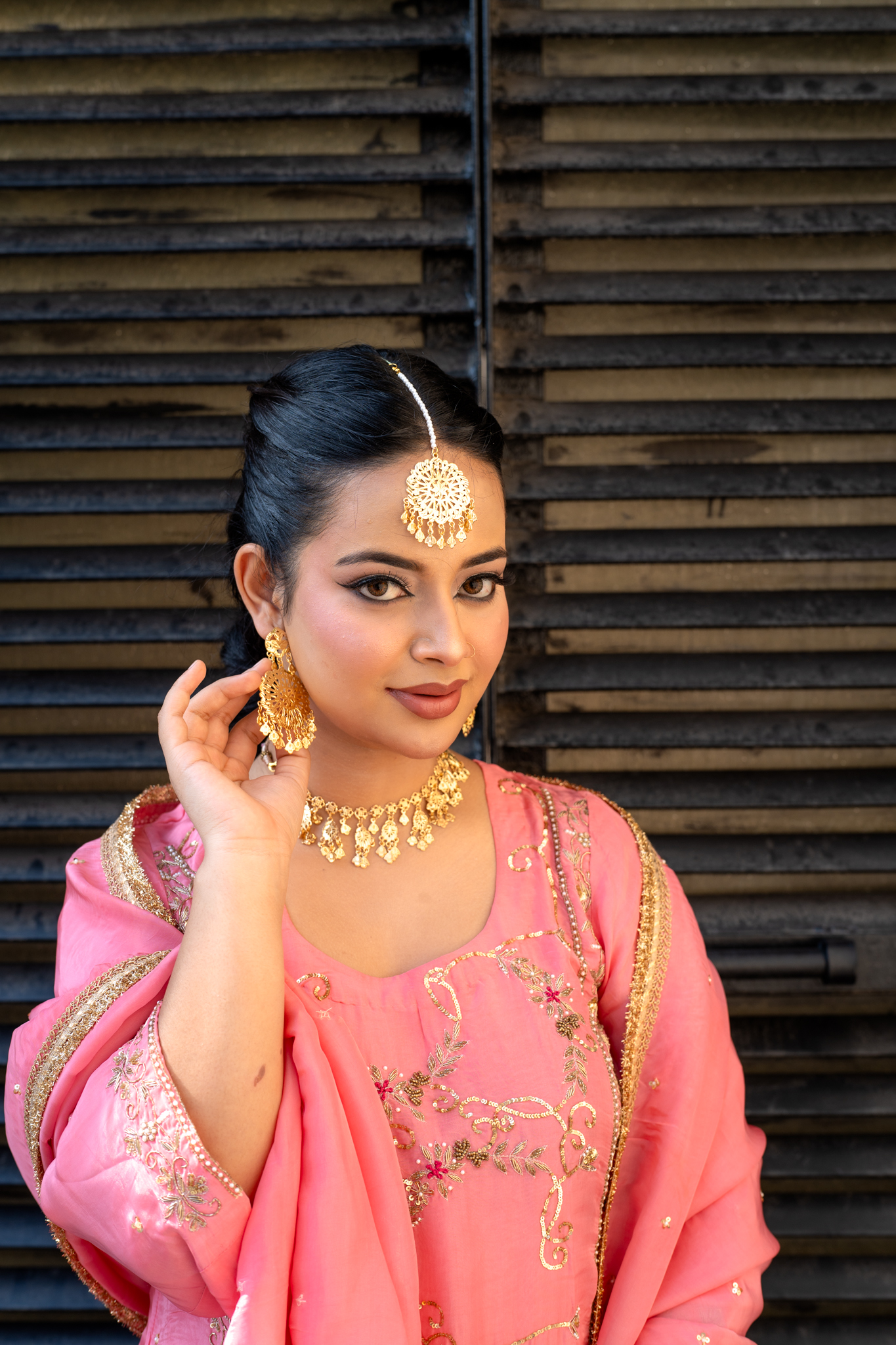 Bridal glam makeup by Upasana Singh Dhaliwal - contemporary bridal look
